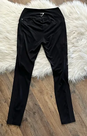 Gymshark women's black mesh panel with pockets size XS/S black leggings thumbnail 4