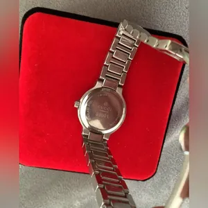 Ladies Gucci stainless steel watch🌹🌹 thumbnail 8
