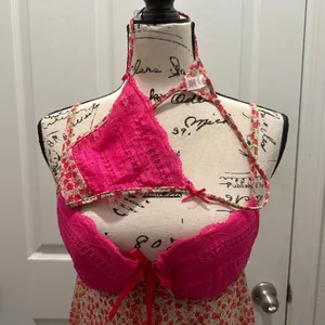 2006 Vintage Victoria's Secret Floral Babydoll Nightie and V-string panty set thumbnail 2