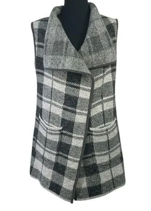 Long cape vest single snap closure dual pocket plaid vent back soft knit sweater thumbnail 1