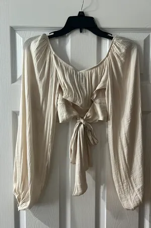 Windsor CREAM Long Sleeve Crop Top, Size Small thumbnail 2