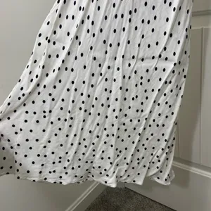 EUC RIXO women’s basketball team white cream black polka dot‎ ruffle lined dress thumbnail 3