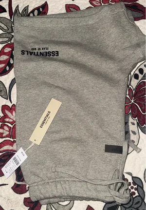 New essential shorts dark oatmeal size M thumbnail 6