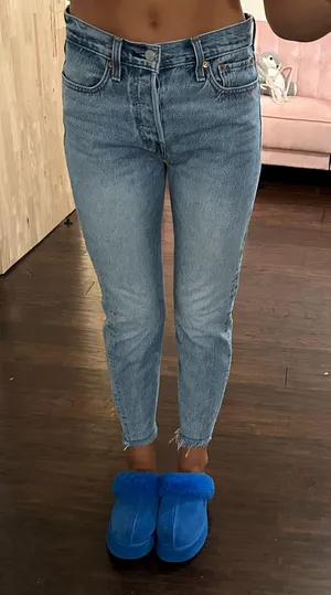 Vintage Levis High Rise Jeans thumbnail 1