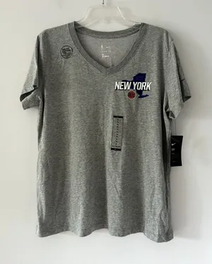 Nike Gray New York Knicks NBA Dri-fit Athletic T-shirt NWT Size XL thumbnail 1