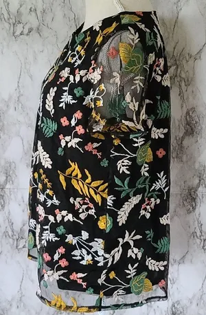 Ann Taylor Factory lace blouse size medium thumbnail 3