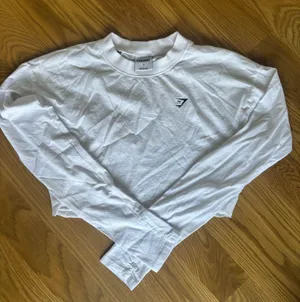 Gymshark Cropped Long Sleeve thumbnail 1