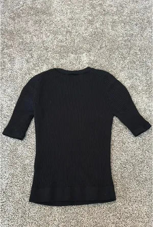 Uniqlo sweater top thumbnail 3