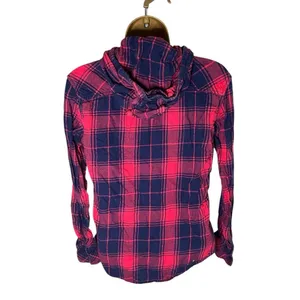 Aritzia TNA Hooded Plaid Boyfriend Fit Button Down Long Sleeve Red Navy XS thumbnail 2