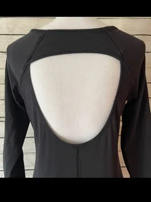 Lululemon Physically Fit Long Sleeve Tee thumbnail 12