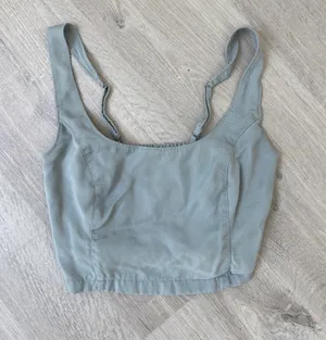 Abercrombie Cropped Tank Top thumbnail 1