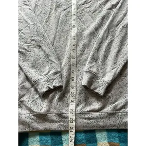 Athleta Long Sleeve Shirt Womens Sz Medium Gray Heathered Rayon Blend‎ Sweater thumbnail 8