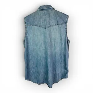 Gap Denim Sleeveless Western Chambray Pearl Snap Button Down Shirt Womens Small thumbnail 2