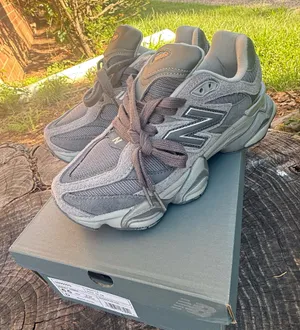 New model new balance 9060 aged version women sneakers shoes size 6.5 thumbnail 1