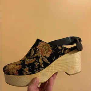 Anthropologie Floral Tapestry Wood Platform Clogs thumbnail 11