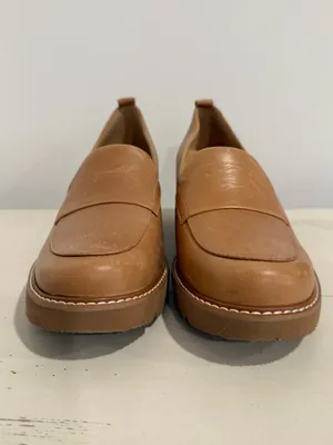 Naturalizer Darry Lug Sole Platform Loafers Tan Cognac Leather Size 7 thumbnail 3