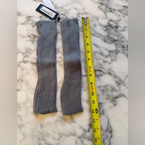 NWT PRETTYLITTLETHING Grey Ribbed Slouchy Handwarmers thumbnail 4