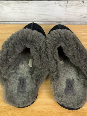 UGG Scuffette II slippers in black suede Size 9 thumbnail 3