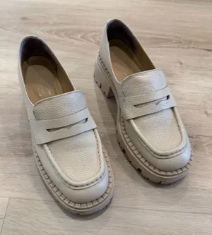 Seychelles - Women's Meridian Loafer thumbnail 1