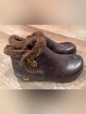 Alegreia Meri Brown Tooled Leather Ankle Boots Faux Fur Lined thumbnail 3