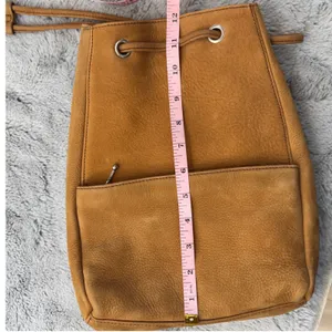 Eddie Bauer Tan Suede‎ Leather Bag Drawstring One Shoulder Backpack Purse thumbnail 9