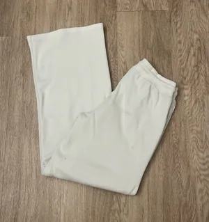 hollister sweatpants  thumbnail 1