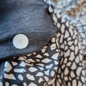 Lululemon Fast Track Reversible Zip-up Jacket Black‎ White Women's size 6 thumbnail 7