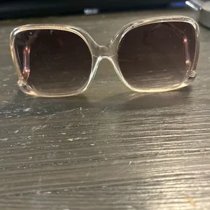 Stylish Women's Sunglasses thumbnail 8