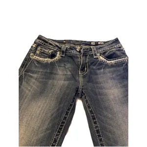 Miss Me Sz 28 STYLE XP 7035B RELAXED Boot Jeans Embellish Dark Blue Distress thumbnail 2