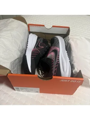 Nike Run Defy 6.5 Women's Road Running Shoes Black & Pink Lace-Up Sneakers NIB thumbnail 8