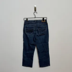 Levi's Demi Curve Classic Cropped Jeans Size 4/27 Low Rise Dark Wash thumbnail 6