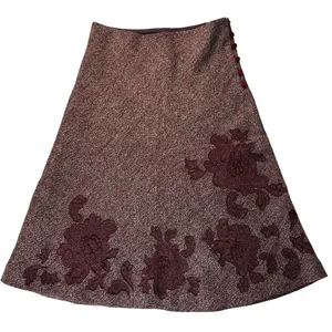 Vintage Express Burgundy Tweed Floral Appliqué Skirt | Y2K | Size 1/2 thumbnail 7