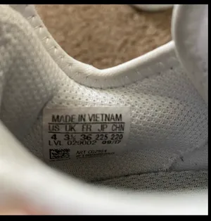Adidas White Sneaker thumbnail 3