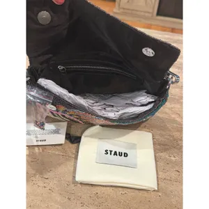 STAUD Conch Shell Timmy Convertible Shoulder Bag thumbnail 8