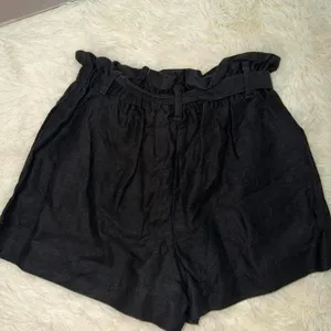 Wilfred Shorts Size‎ 0 Excellent Condition thumbnail 2