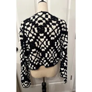 Elan Kylee Macrame Crochet Cropped Cardigan in Black/White, S thumbnail 7