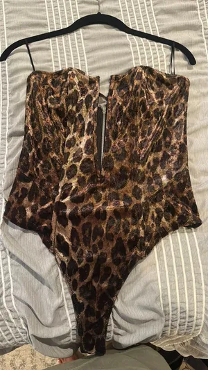Cheetah bodysuit thumbnail 1