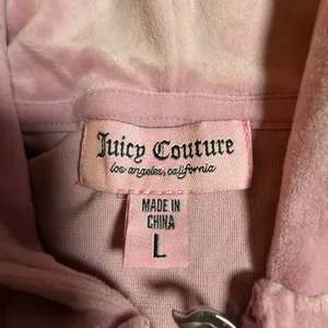 Juicy Couture Pink Velour Rhinestone Logo Zip Up‎ Hoodie Sweatshirt Large Y2K thumbnail 4