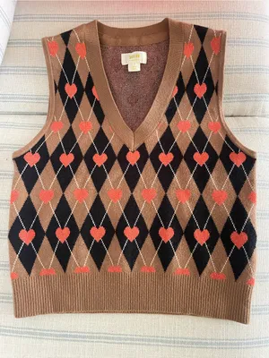 Anthropologie Maeve Heart Argyle V-Neck Knit Sweater Vest in Size Small thumbnail 2