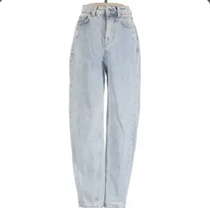ZARA Jeans Mom Light Wash Denim thumbnail 4
