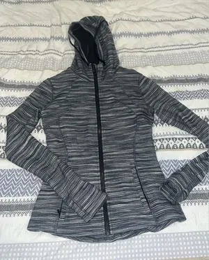 Lululemon Hooded Define Jacket *Nulu
Size 6‎ thumbnail 1
