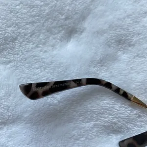 Aeropostale Tortoise Sunglasses thumbnail 6