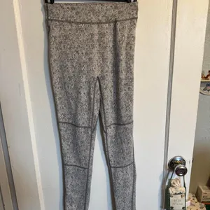 Gymshark Seamless Leggings Womens Gray Snake Print Athletic Workout Size M thumbnail 5