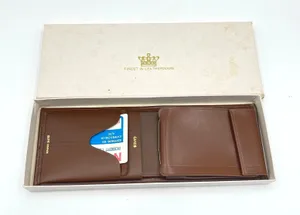 New in Box Men Leather Ware Bi fold Billfold Flip Finest in Leather thumbnail 1