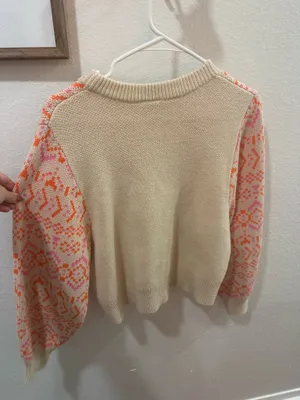 H&M Sweater thumbnail 2