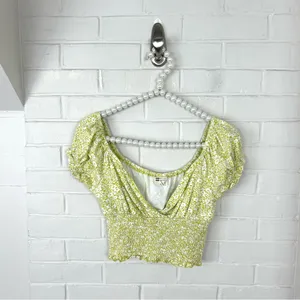 Billabong Floral Print Crop Top Size S thumbnail 2