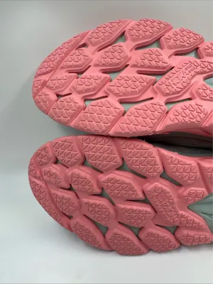 Hoka One One Women’s Clifton Edge Running Shoes Us10 Gray Pink Orange 1110511 thumbnail 17