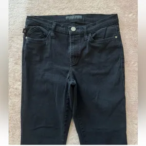 Rock‎ & Republic Women's Kendall Straight Leg Black Denim Jeans Size 10 thumbnail 2