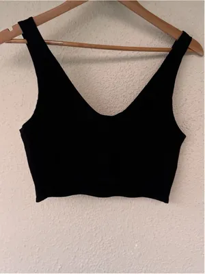 Reformation Black Ribbed V Neck Cropped Tank Top Women's Large Minimalist Basic thumbnail 2