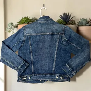 Old‎ Navy Women's Denim Jacket Blue Classic Trucker Stretch Indigo Size Small thumbnail 2